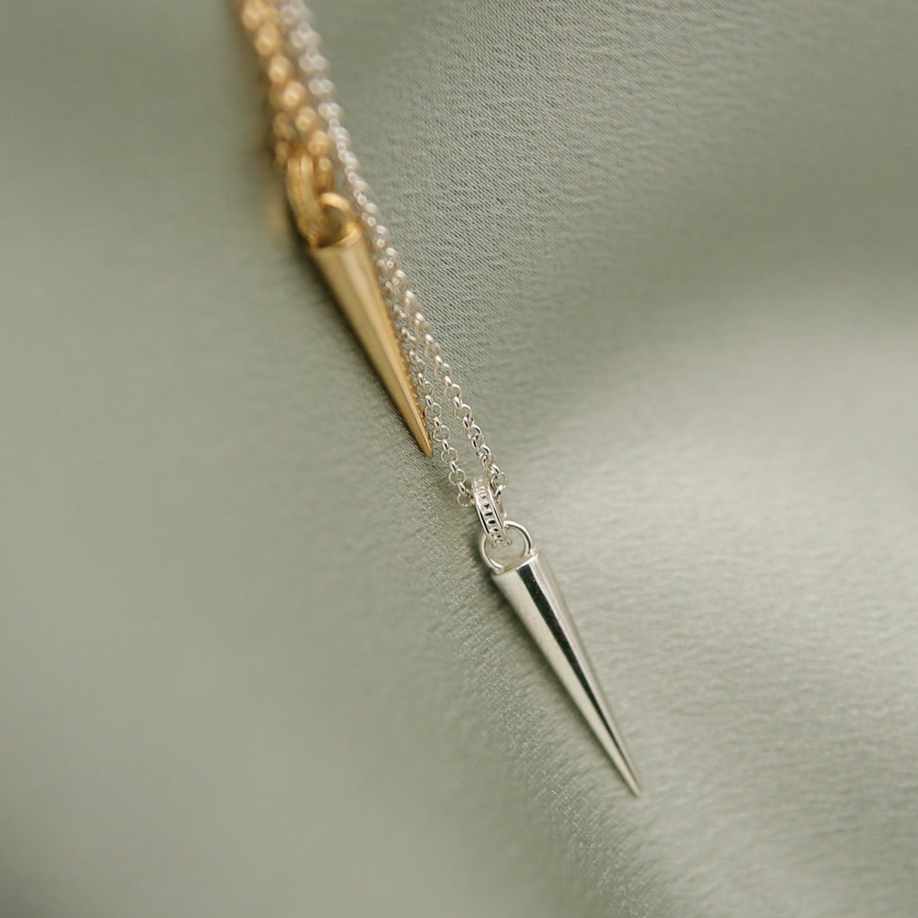 Mave Brass Pendant I Necklace