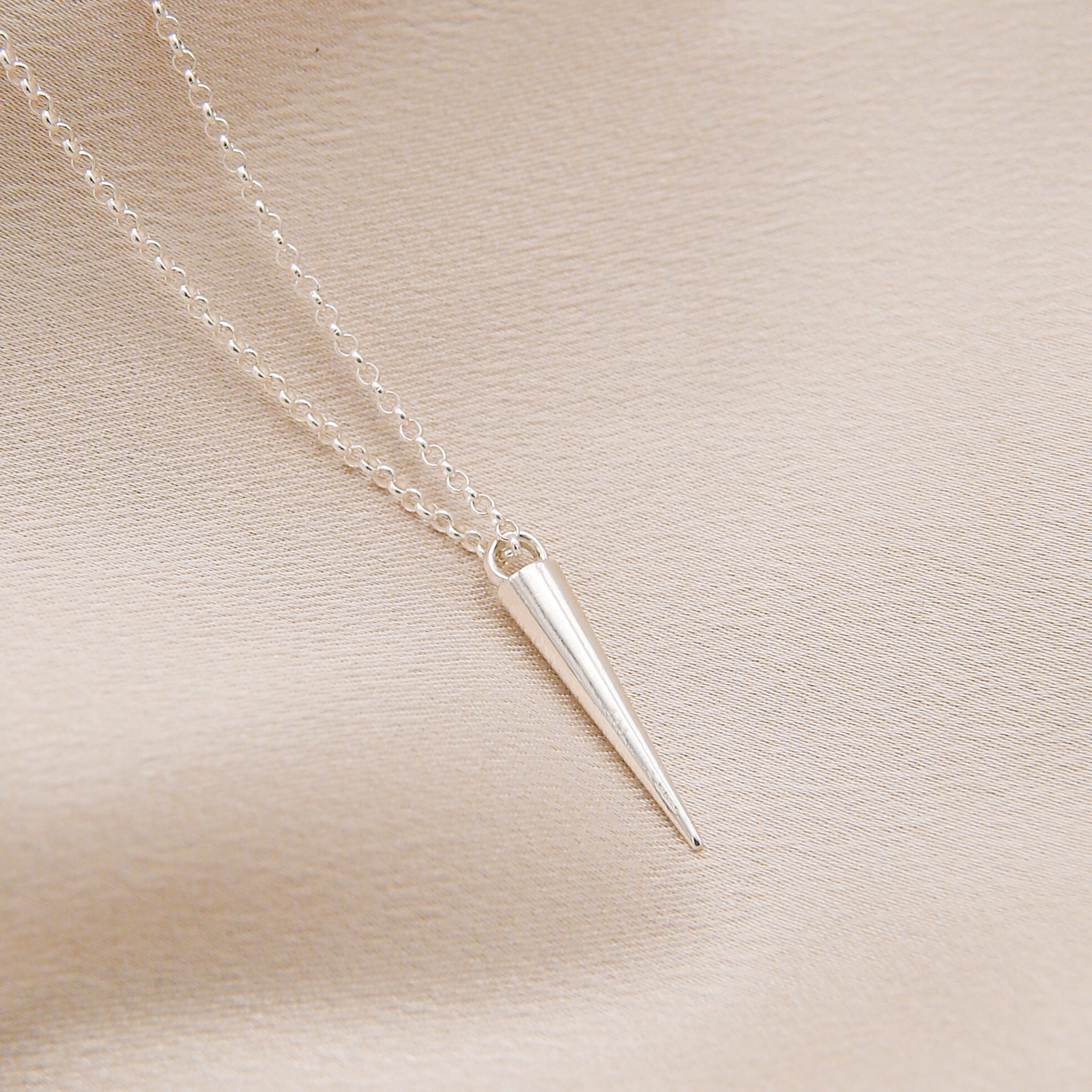 Mave Sterling Silver Pendant | Neckalce