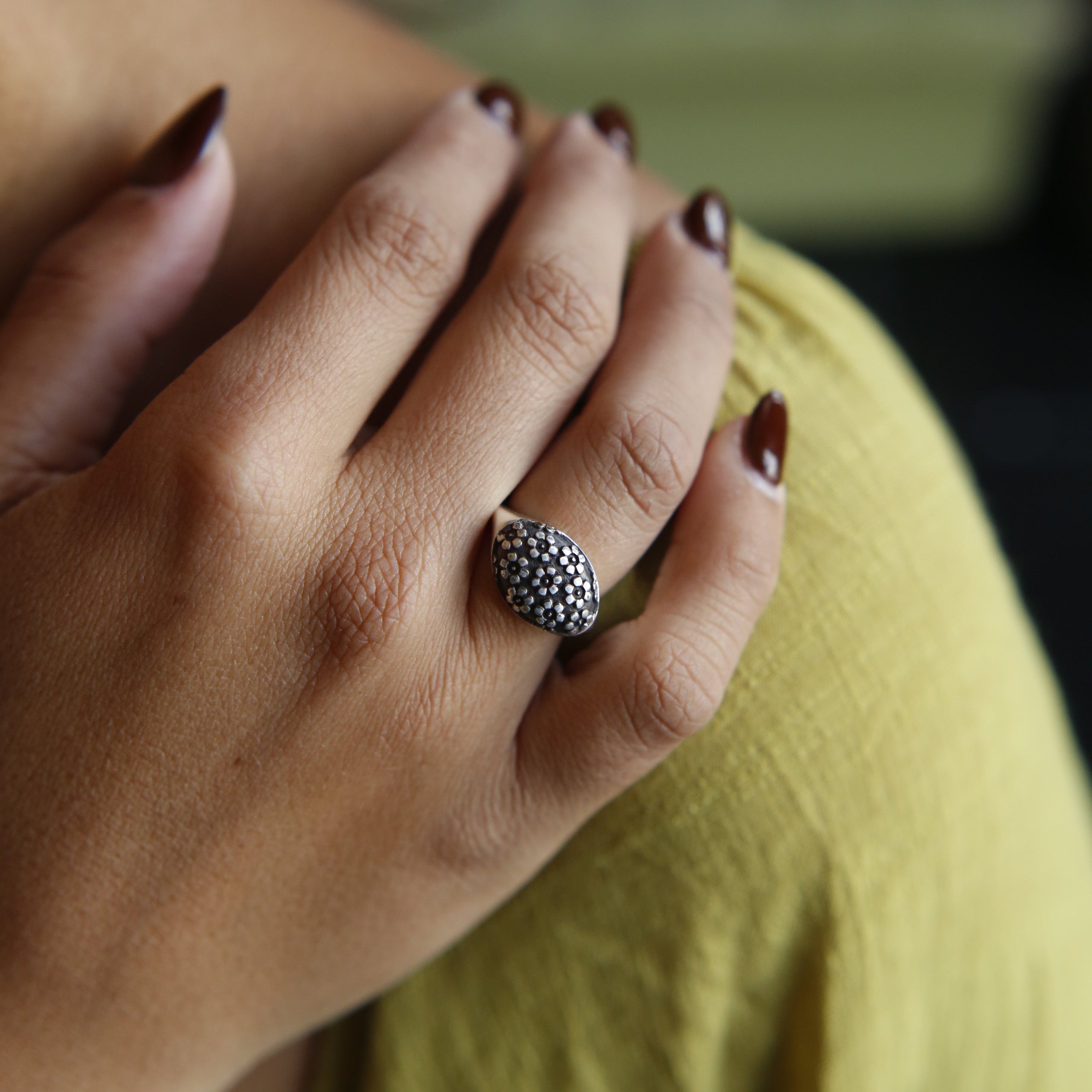 Claire | Cast Daisy Ring