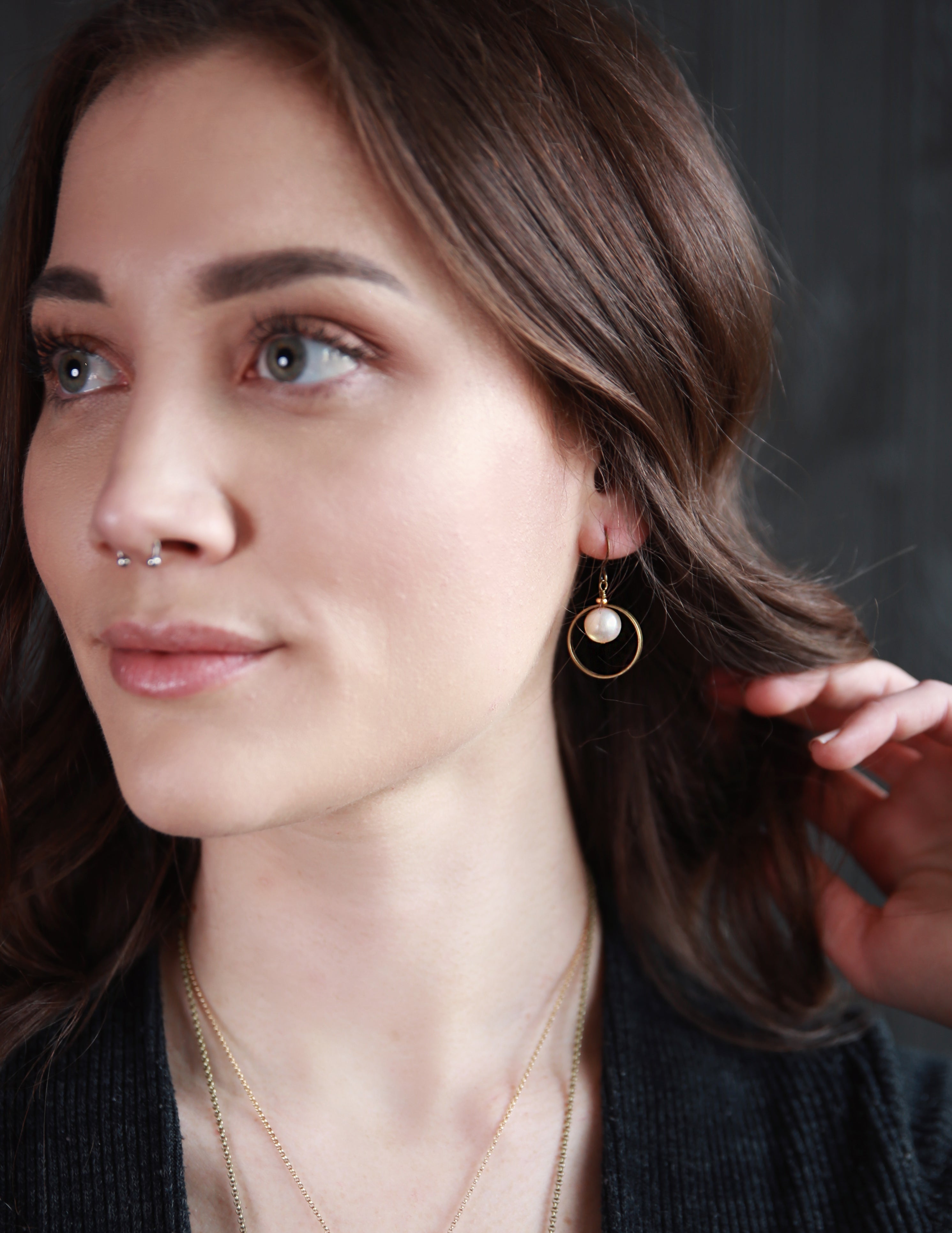 Classic pearl earrings by Cival collective with brass halo ring. Simple wedding jewelry designs that make the perfect gifts for bridesmaids.
